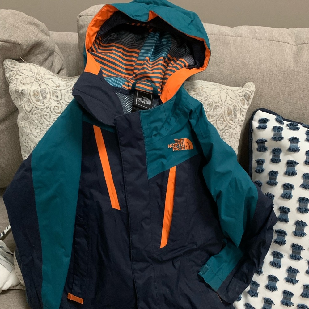 Like New Kids size 5 The North Face windbreaker jacket